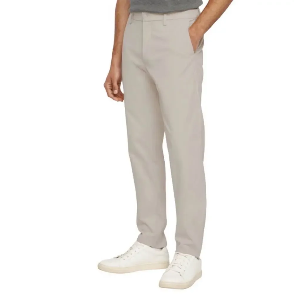Banana Republic Men's Size 38 X 34 Tan Chino Pants NWT